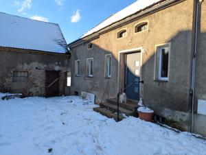 Haus 5 Eingang im Winter